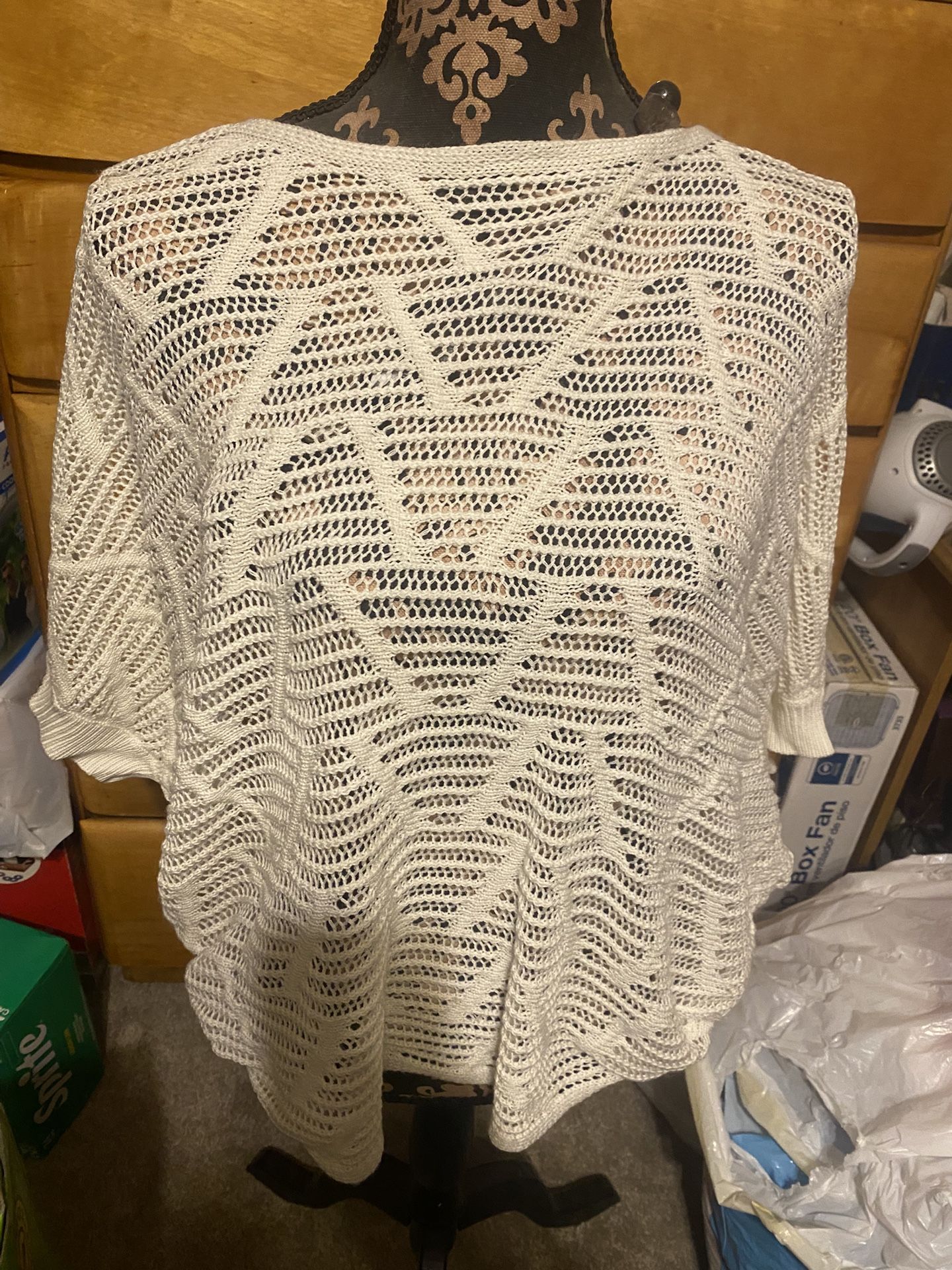 Woman’s Crochet Cream Shirt Size 1X/2X