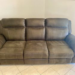 Power Recliner Sofa excellent condition 