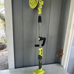 Ryobi ONE+ 18V Cordless Telescoping Power Scrubber (Tool Only)