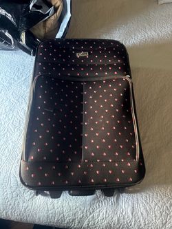 Route Rolling Carry-On Suitcase with Heart Print