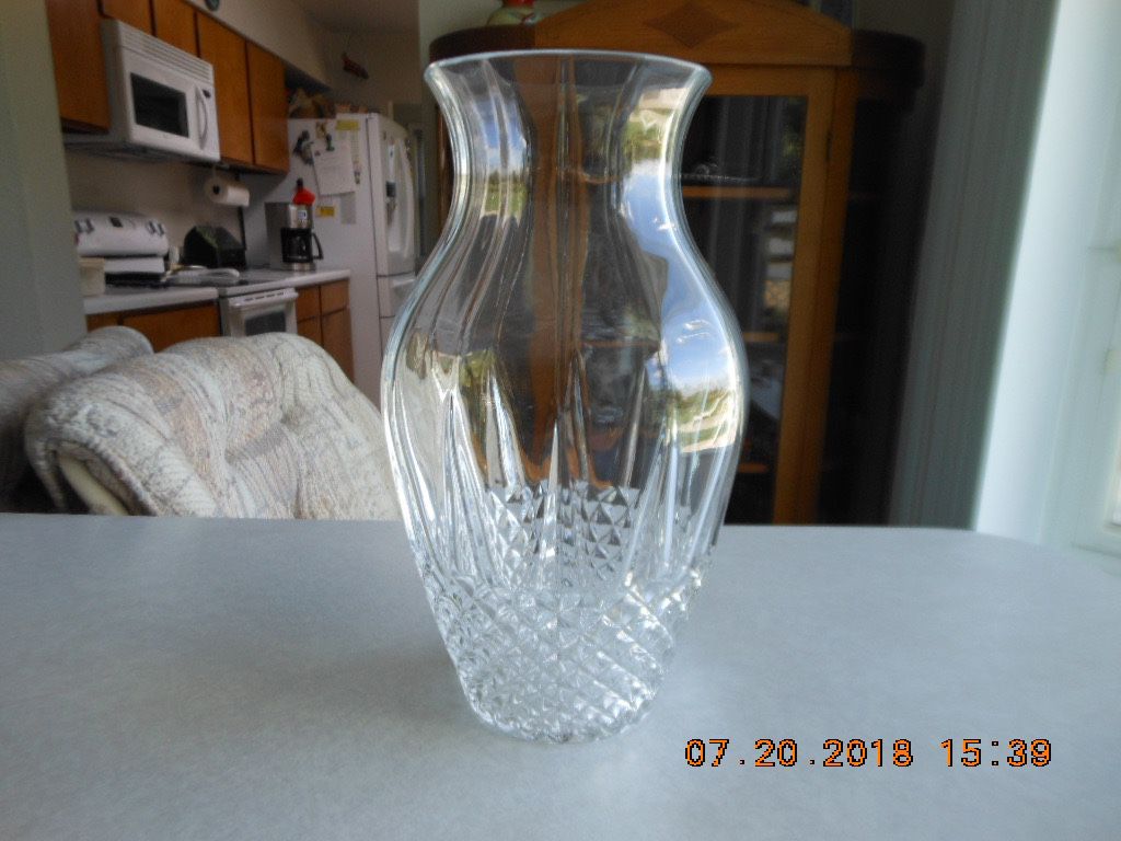 Longchamp 24% Leaded Crystal Lg Flower Vase