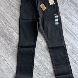 Women’s Levis size 10 short w30xL28 skinny