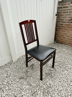 Classic Wooden Foldable Chair (Style 1)
