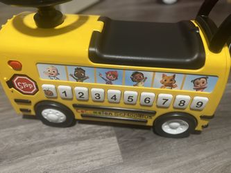 Cocomelon School Bus