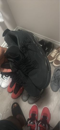 Air Jordan 4 Black Cat Sneakers