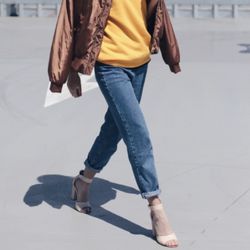 New Rad. Yellow Retro Sweater For Sale !!!