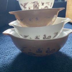 Vintage Pyrex Early American Cinderella Bowl Set 441, 442, 443, 444