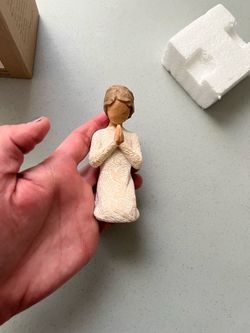 Willow Tree Prayer of Peace Angel figurine