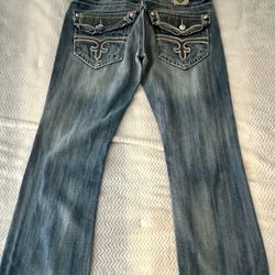 Men’s Rock Revival Jeans Size 34
