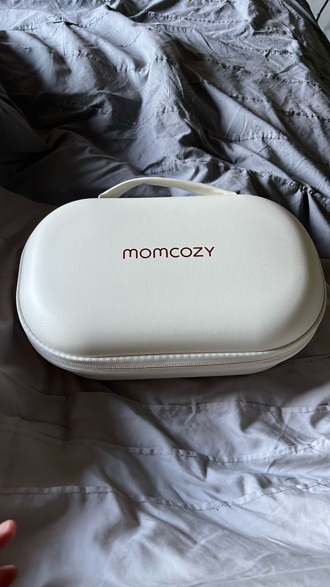 Momcozy M5 Hands-Free Wearable Electric Breast Pump Set