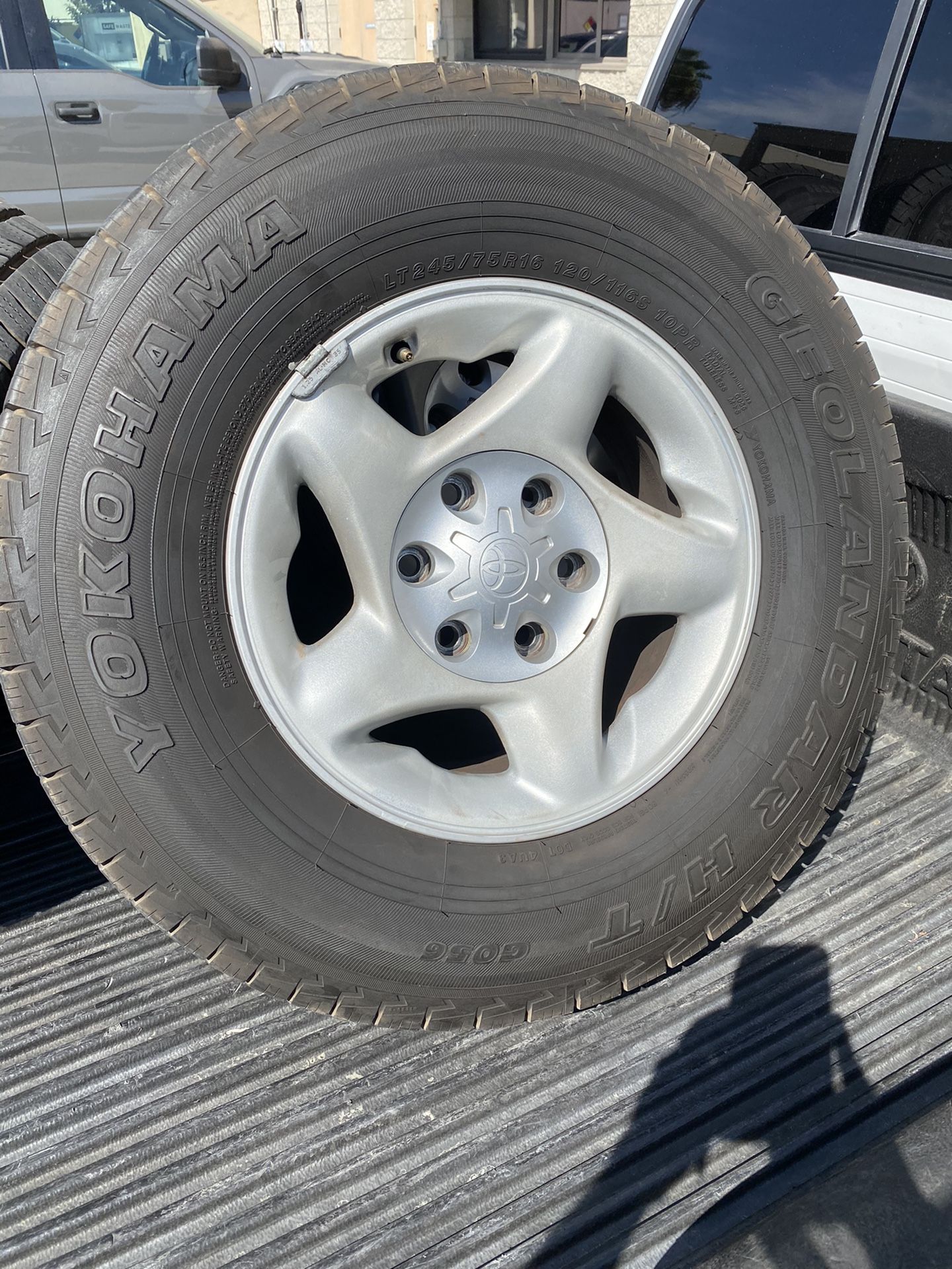 245/75/16 Toyota Tacoma tundra 4runner wheels and tires
