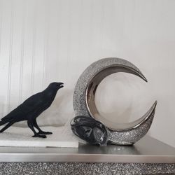 Crow Led Lamp 