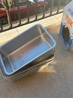 Litter box w top cover and mat included