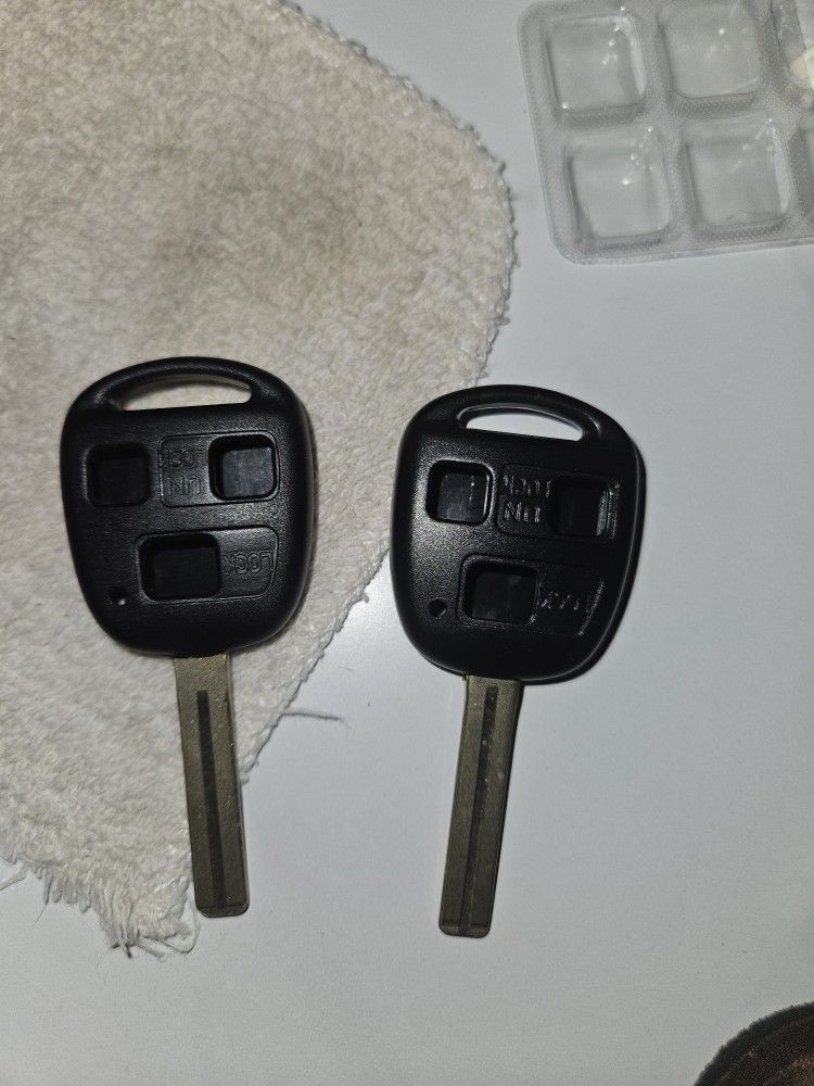 Lexus IS GS LS Uncut key