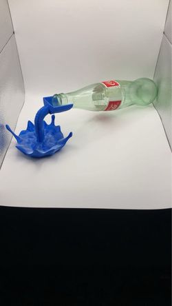 3D Printed Pouring Bottle Illusion Stand