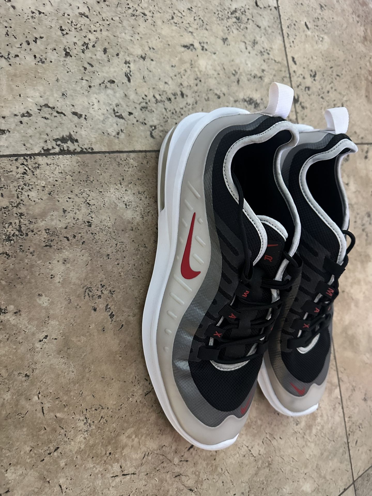 Nike Shoes Size 10.5