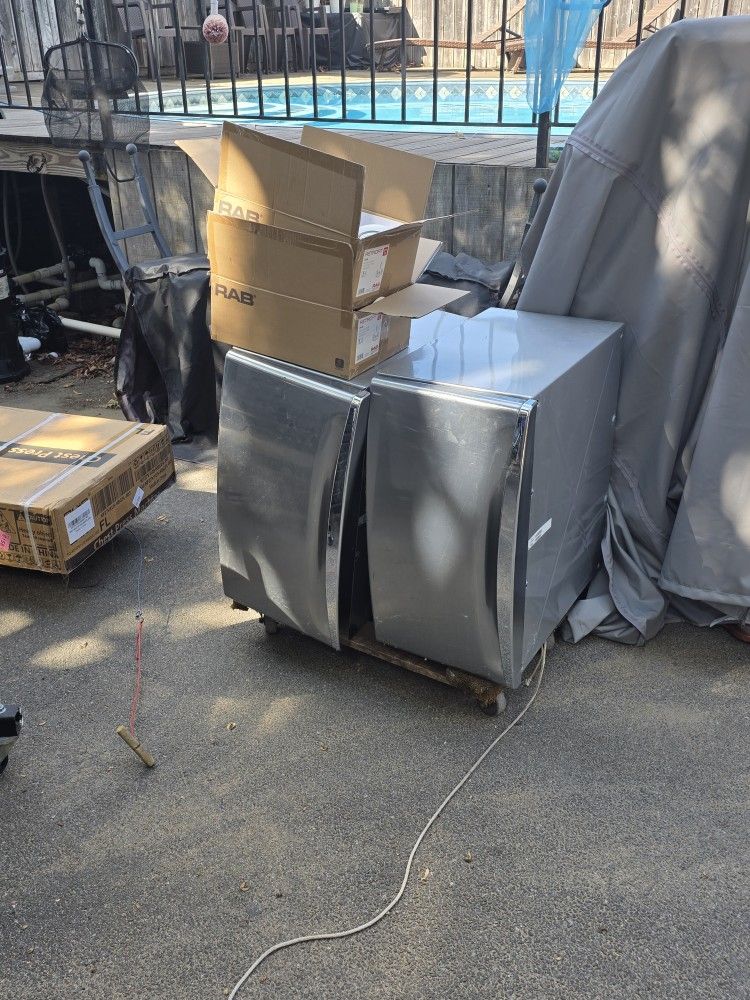 Whirlpool Washer And Drier Stands