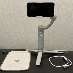 DJI OM 5 Smartphone Gimbal