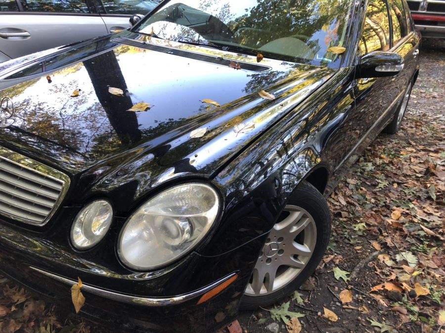 2005 Mercedes E320 Diesel parting out