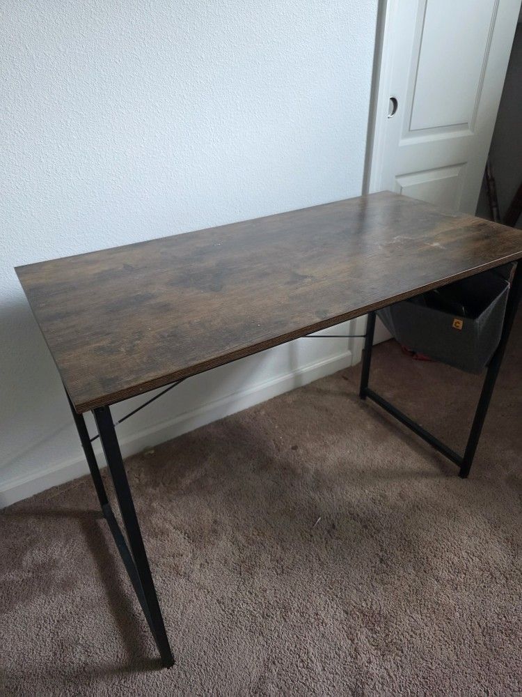 Computer / Office Desk