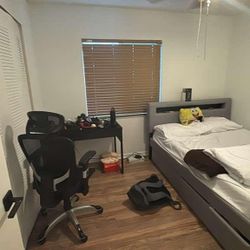 Full Bed With Mattress 