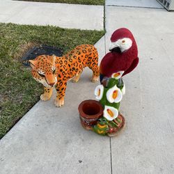 I Am Selling my tiger statue and my parakeet statue