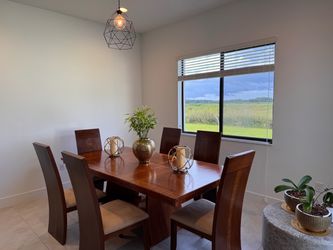 Wood Dining Table and 6 Chairs Set extendable