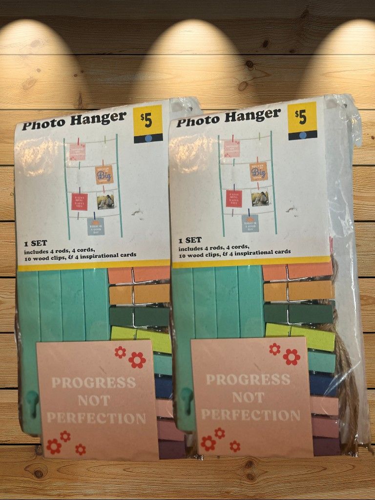Photo Hanger