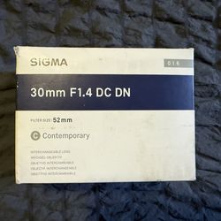 Sigma 30mm f/ 1.4 DC DN