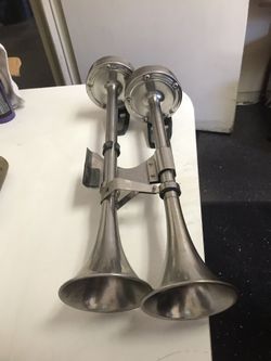 Air horn for decoration