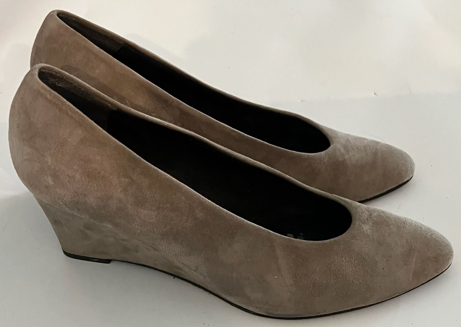 Stuart Weitzman Women Brown Suede Round Toe Luna Wedge Pumps Size 11.5