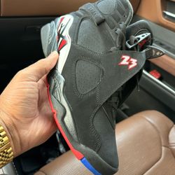 Men’s 10.5 9/10 Jordan 8s