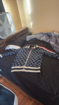 Gucci sweatsuit