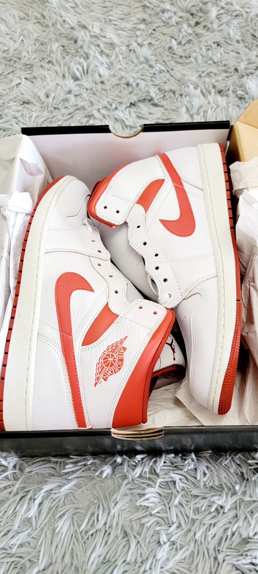 Size 13 Nike Air Jordan 1 Mid SE Shoes Dune Red White FJ3458-160.