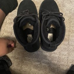 Men Uggs 