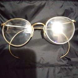 Gold And Pearl Glasses From 1880