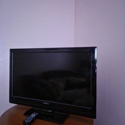 Insignia 32" LCD Tv