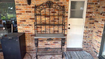 Bakers rack iron and wood