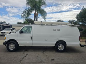 2002 Ford E-350