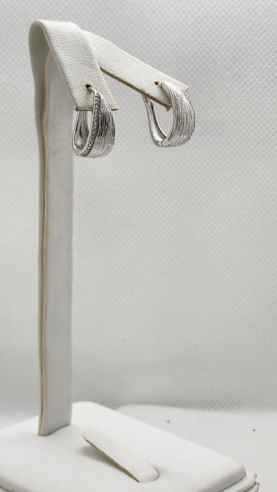 Brand New Sterling Silver 925 Brush Style Cz Earrings 
