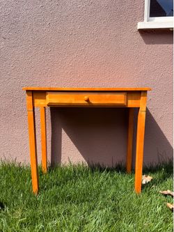 Side/Entry Table