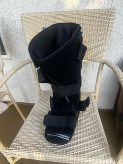 Walker Air Boot  High  Top- Medium