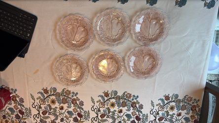 Set of 6 Avocado Pear pink Indiana Glass 6in plates