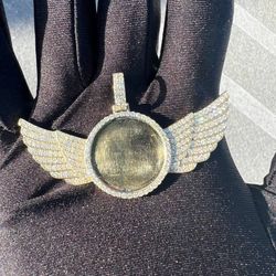 10k solid yellow gold 6CTW Natural Diamond bilateral Angel wings Memory pendant