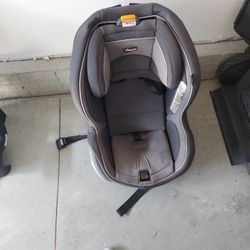 Chicco Carseat