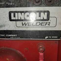 LINCOLN "WeldanPower" AC/ARC WELDER & Power GENERATOR 225