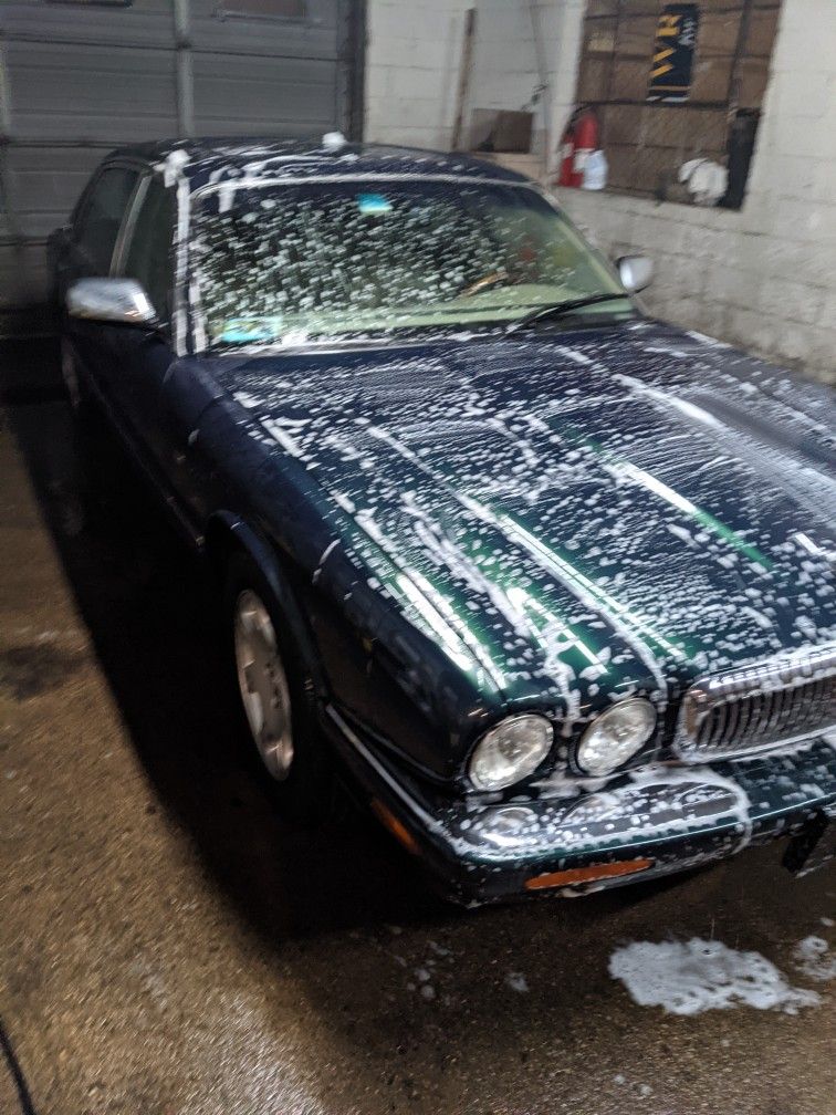 2001 Jaguar XJ8