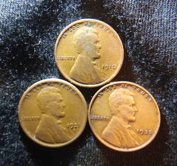 1910, 1921-S, 1935 Lincoln Wheat Cent
