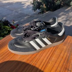 Adidas samba