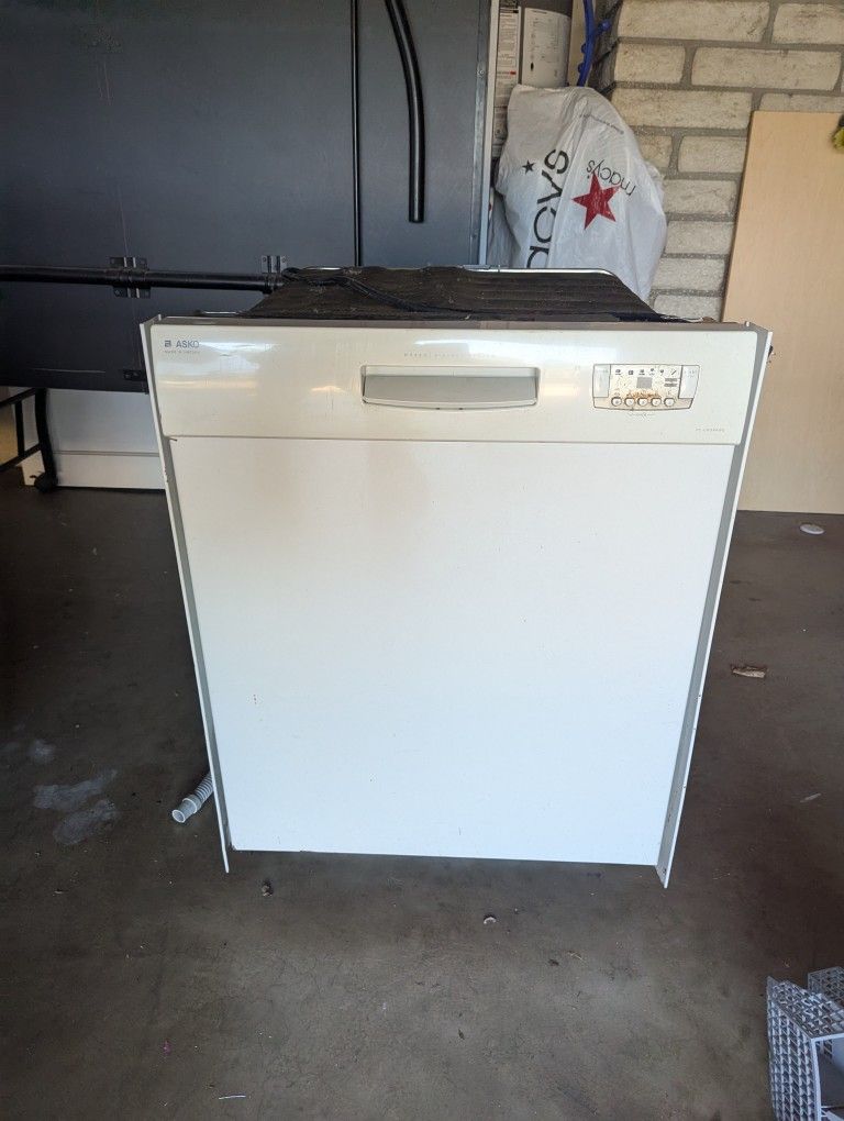 Used Dishwasher Free